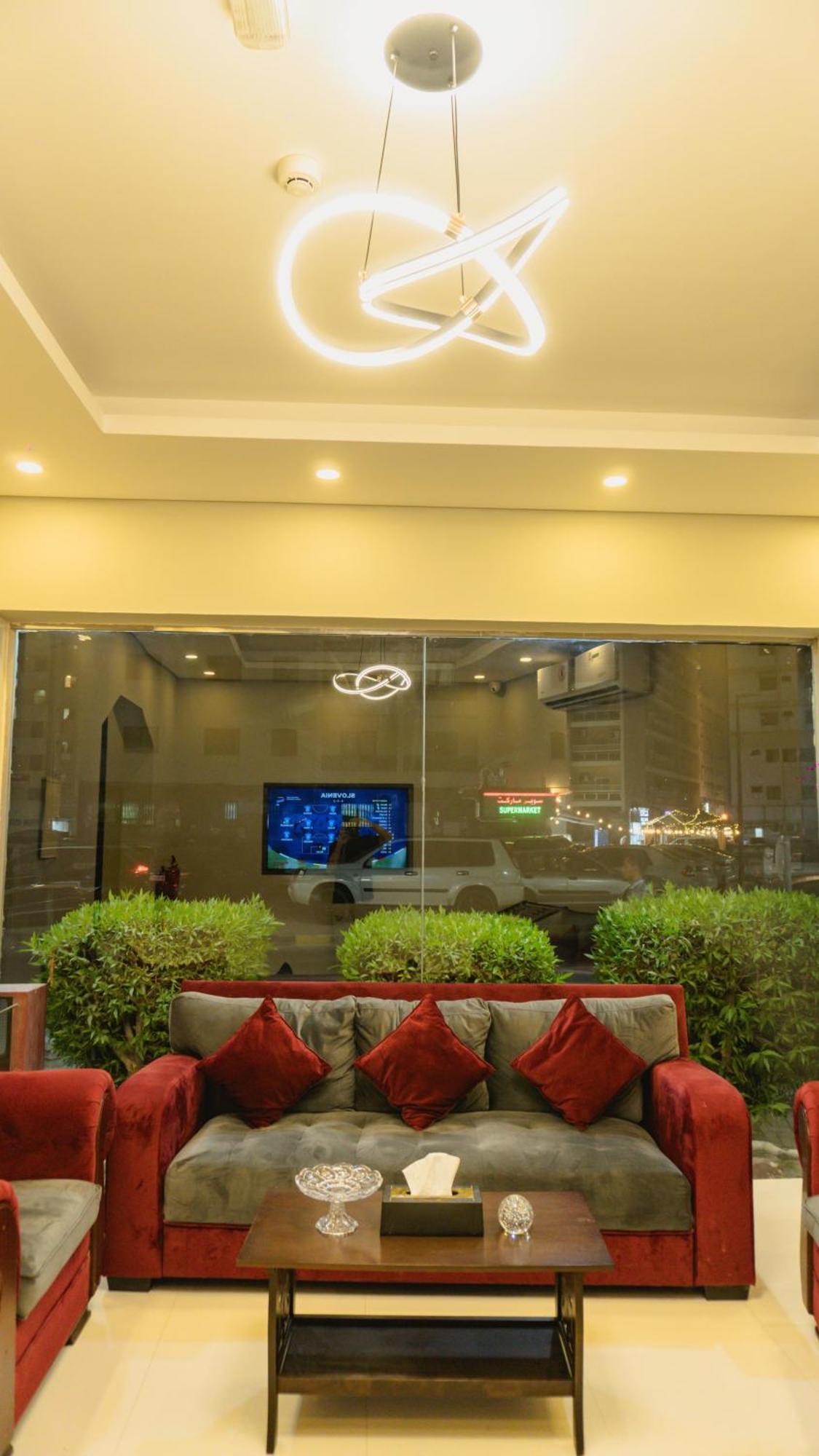 Pan Emirates Hotel Apartments Sharjah Bagian luar foto